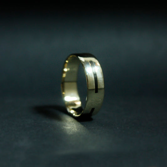 Gold Wedding Ring Inlaid with Carbon Fiber