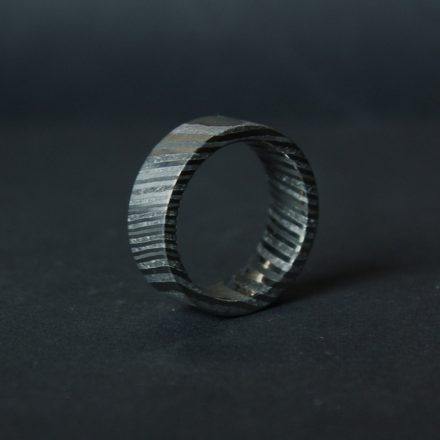 ZircuTi - Zirconium Titanium Ring