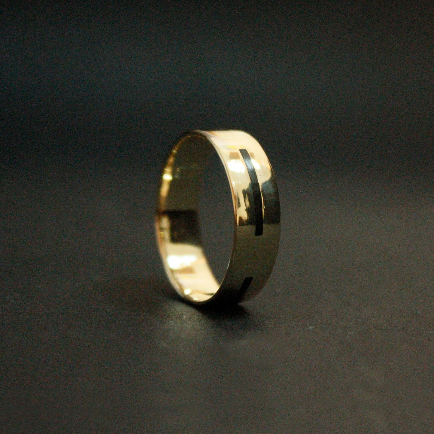 Gold Wedding Ring Inlaid with Carbon Fiber