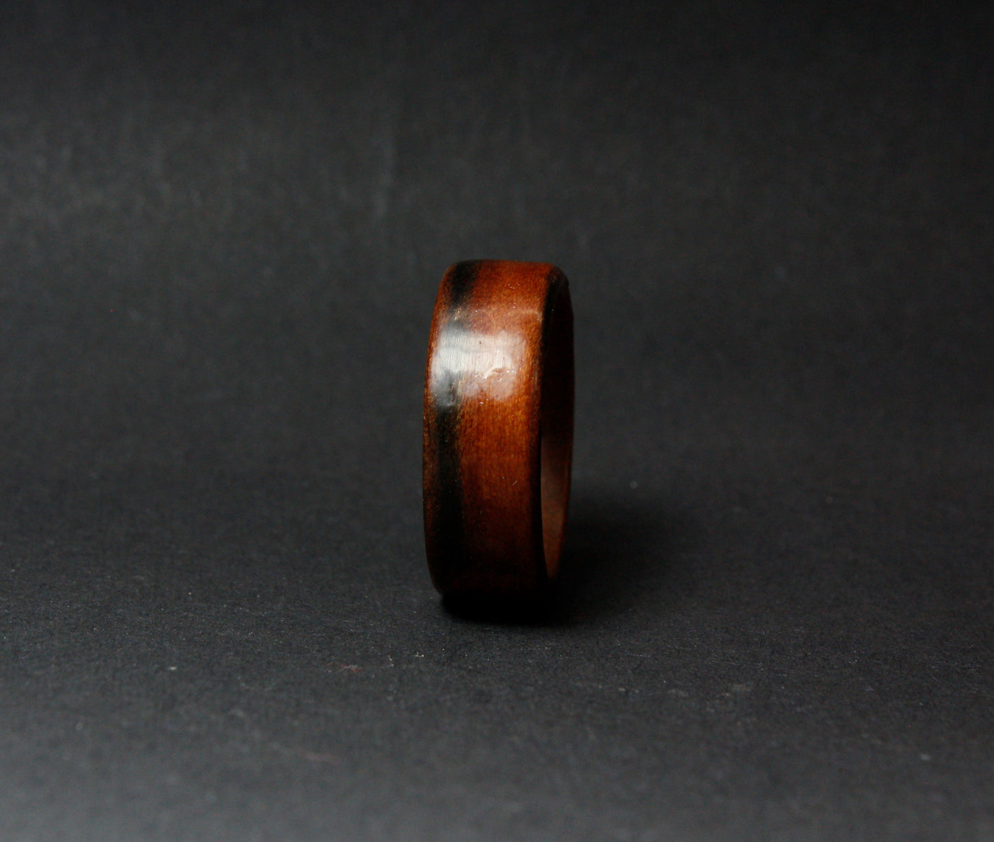 Tieno Bentwood Ring