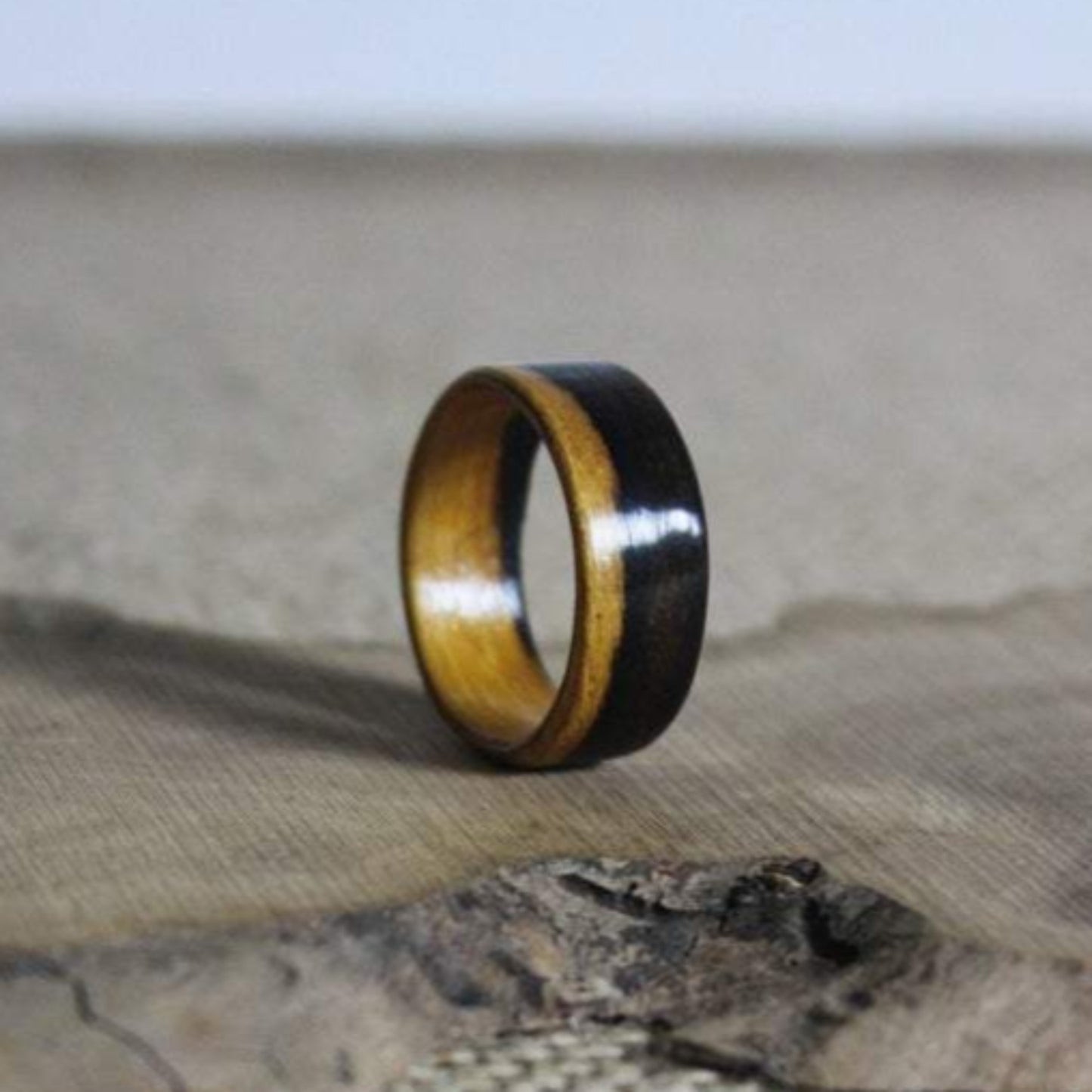 Lingum Vitae Bentwood Ring