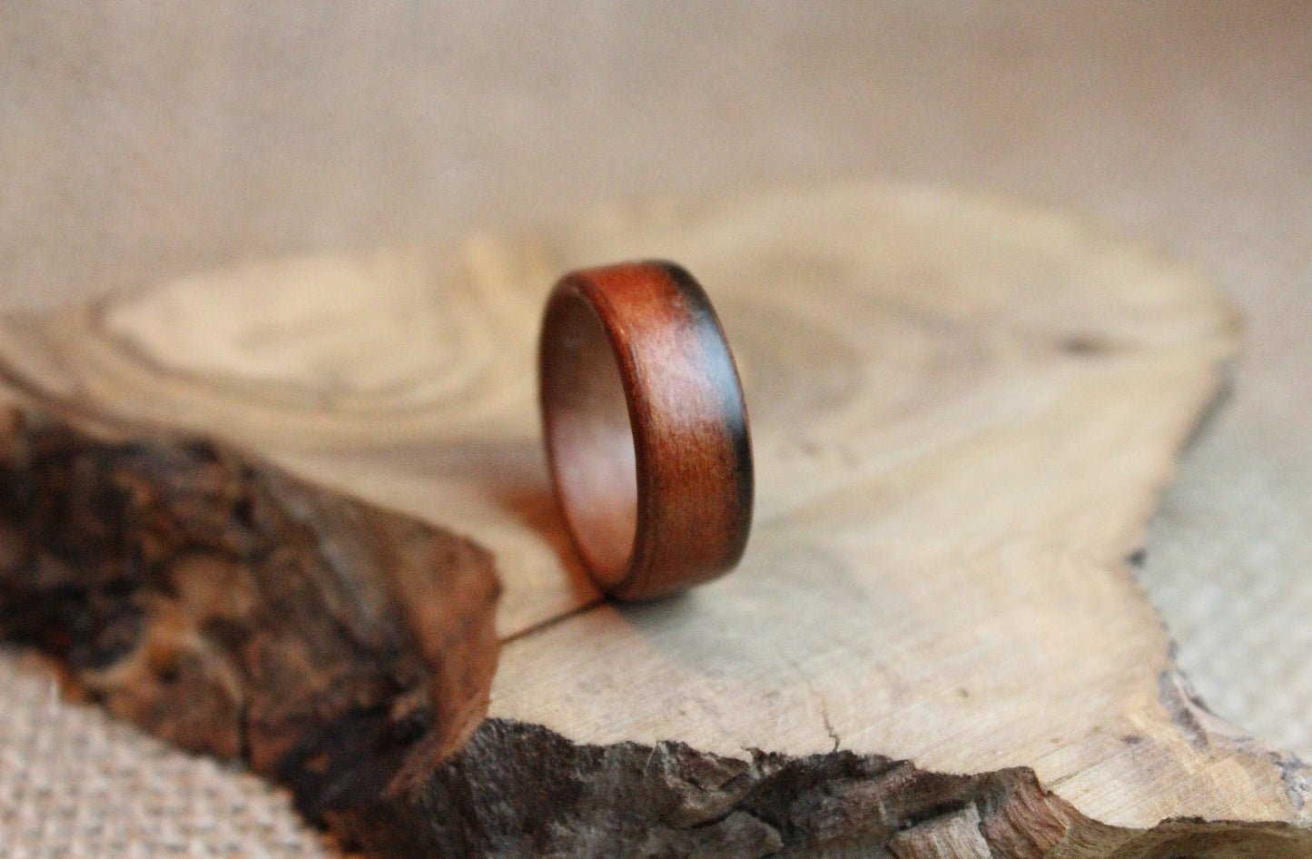 Tieno Bentwood Ring