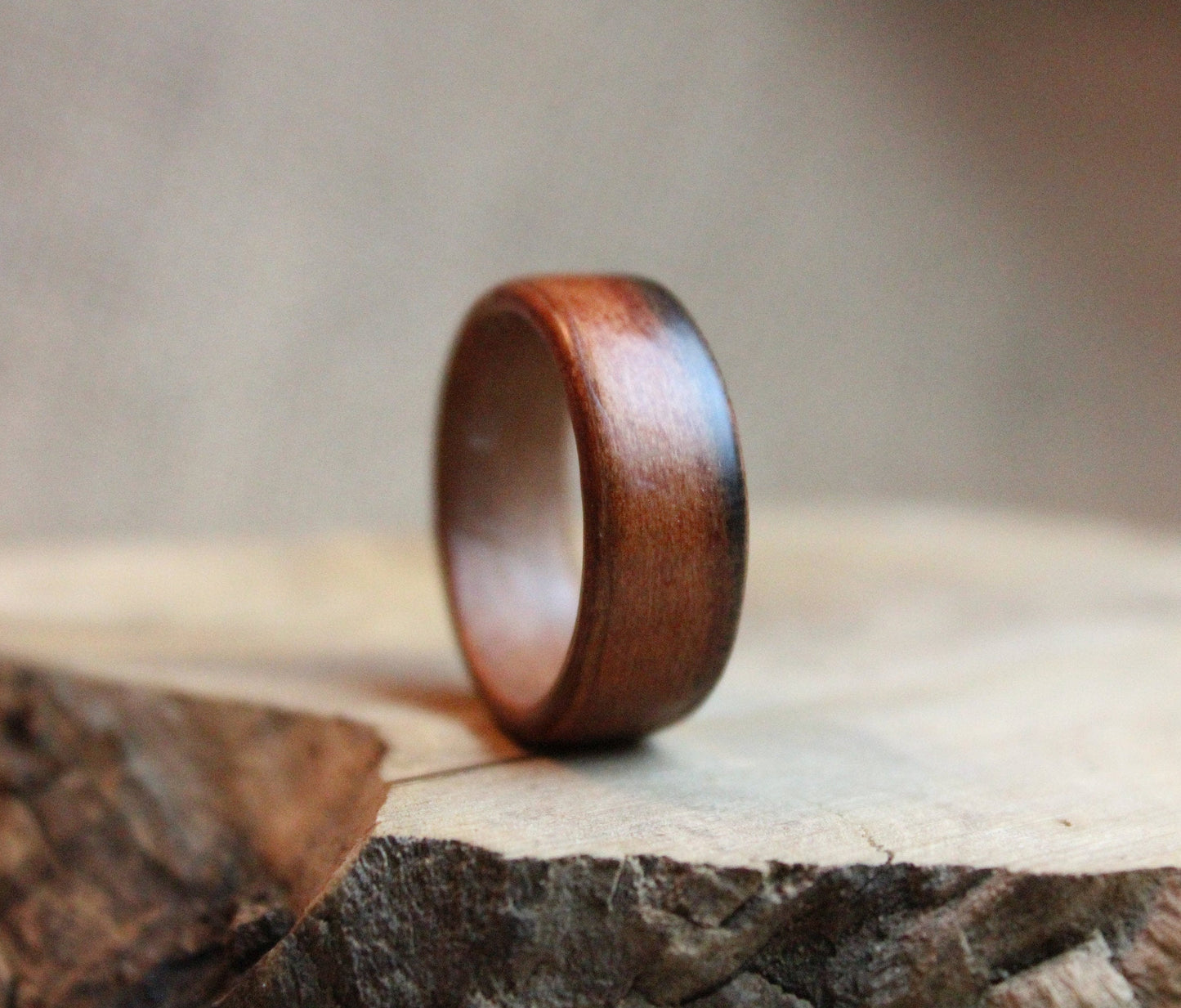 Tieno Bentwood Ring